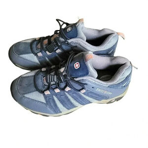 Swiss Gear size 4 youth Hiking Shoes Model SB8357.43 gray/orange